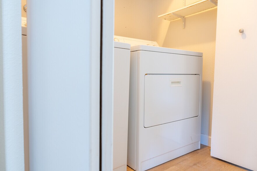 Building Photo - 21511 4th Ave W