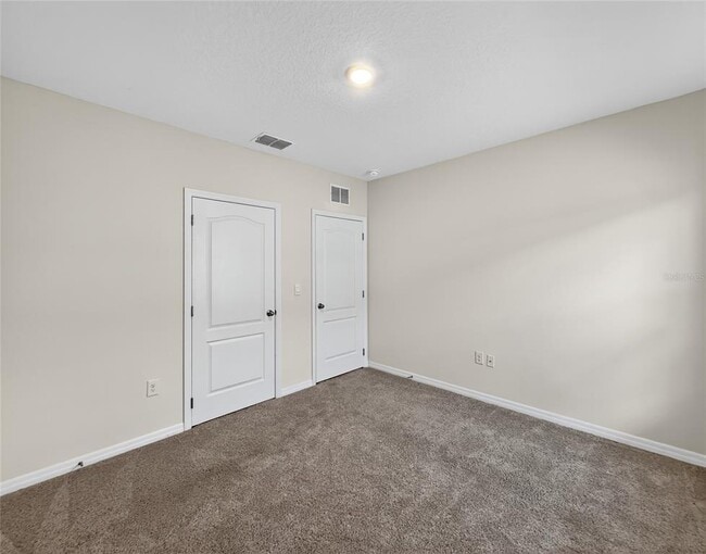 Building Photo - 2597 Shamrock St