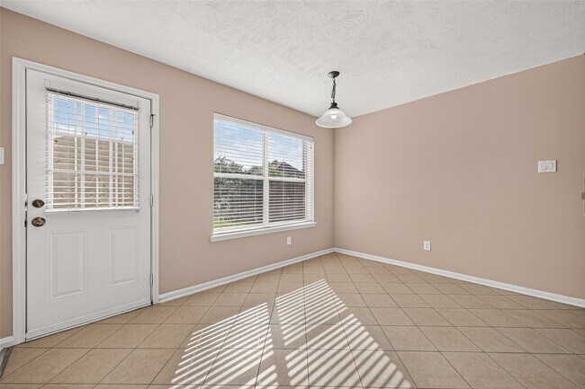 Building Photo - 24722 Garnet Shadow Ln