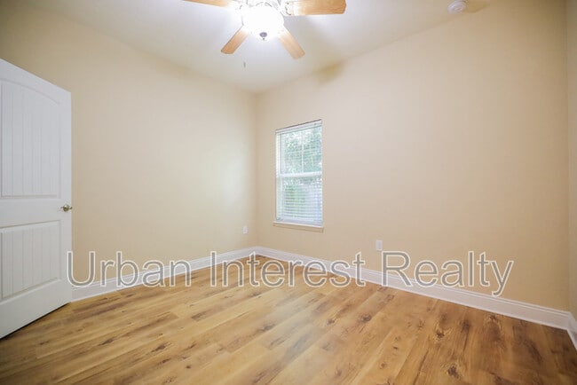 Building Photo - 96 Benton Blvd