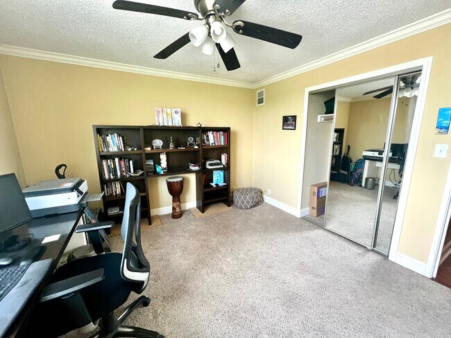 Building Photo - 1131 Stringers Ridge Rd