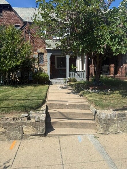 Building Photo - 5122 New Hampshire Ave NW