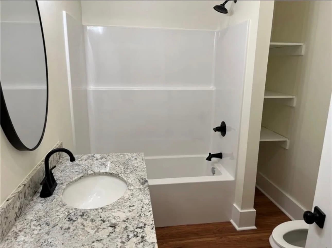 Building Photo - 2110 Bienville St