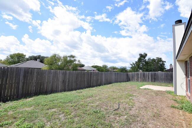 Building Photo - 4402 Water Oak Dr