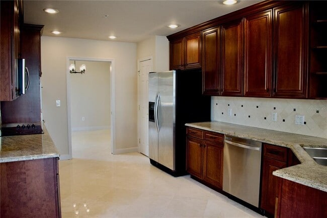 Building Photo - 8761 The Esplanade