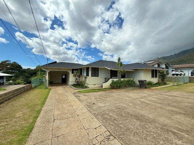 Building Photo - Newly Upgraded 3 Bedroom / 2 Bathroom - Ma...