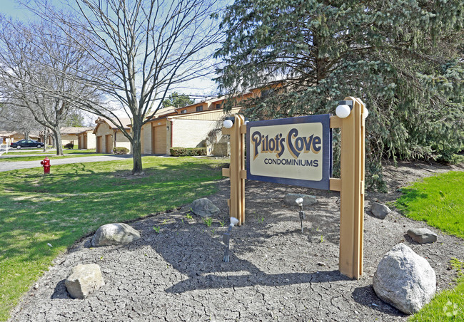 Building Photo - Pilot's Cove