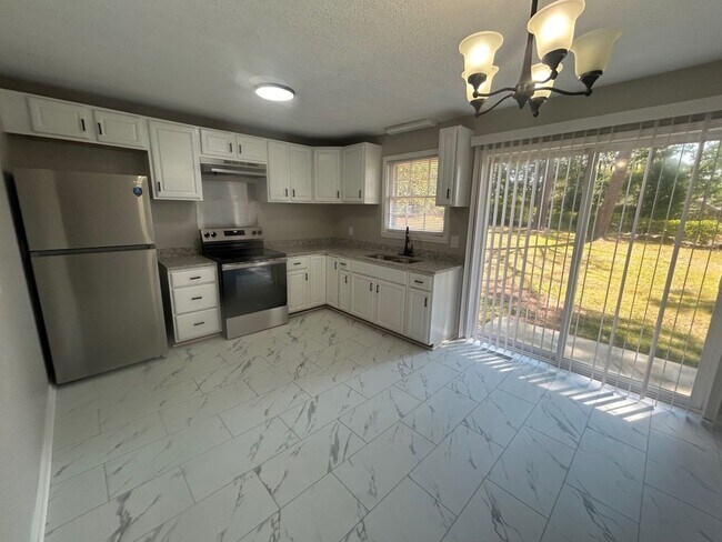 Building Photo - 3728 Baywater Dr