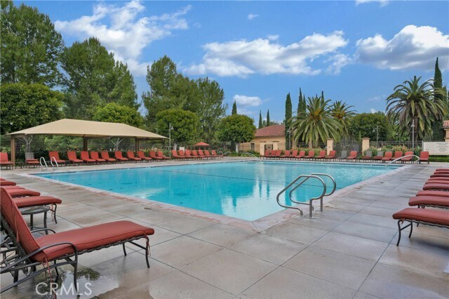 Building Photo - 67 Livia