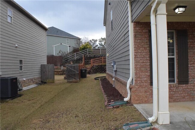 Building Photo - 480 Meadow Hill Dr