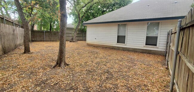 Building Photo - 8617 Talyne Chaise Cir