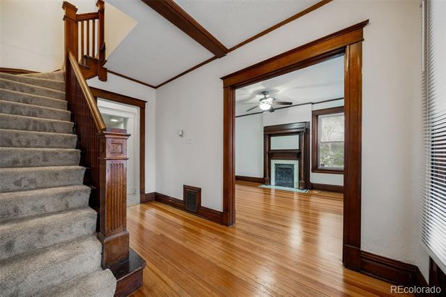 Building Photo - 1214 E 10th Ave