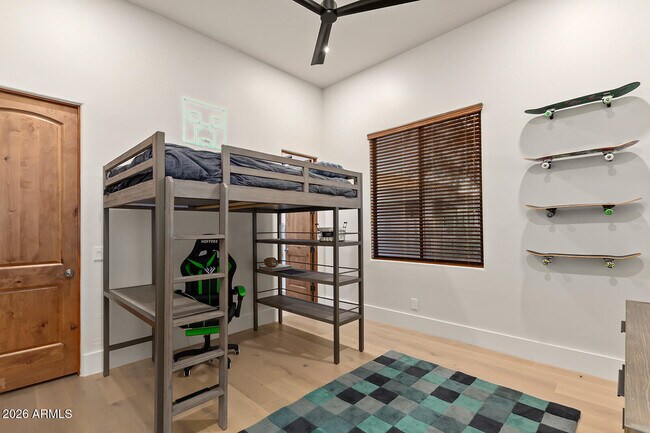 Building Photo - 11861 E Desert Trail Rd