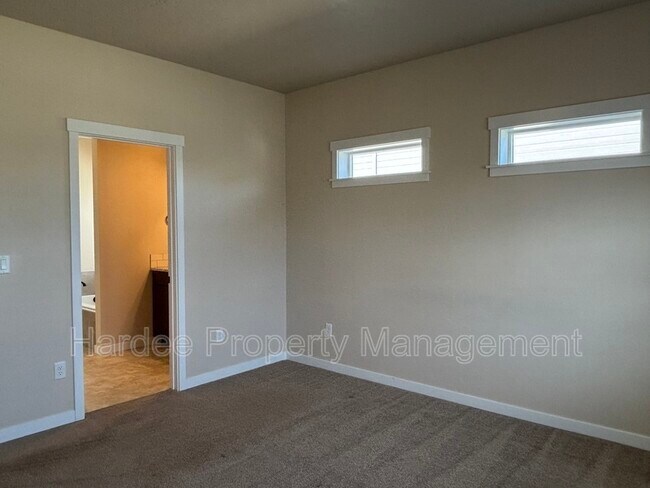 Building Photo - 9070 W Songwood Dr