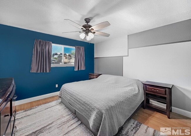 Building Photo - Immaculate Sparks Beauty