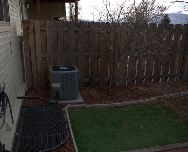 Building Photo - 3801 Smoke Tree Dr