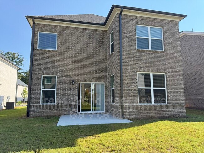 Building Photo - 2090 Ecoland Dr
