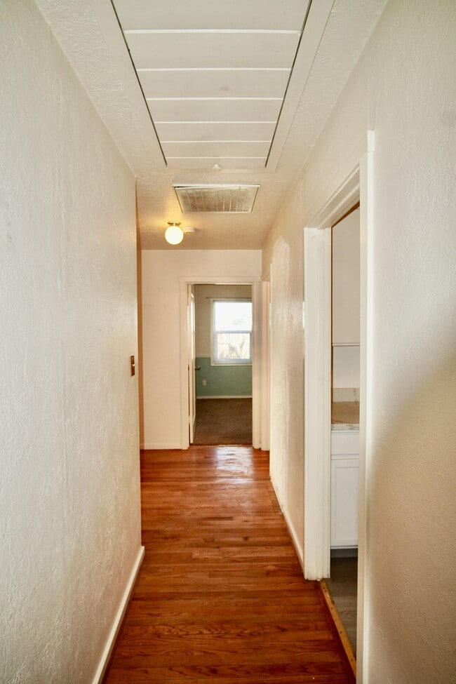 Building Photo - 2739 Kroy Way