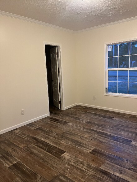 Building Photo - 2215 LA-134