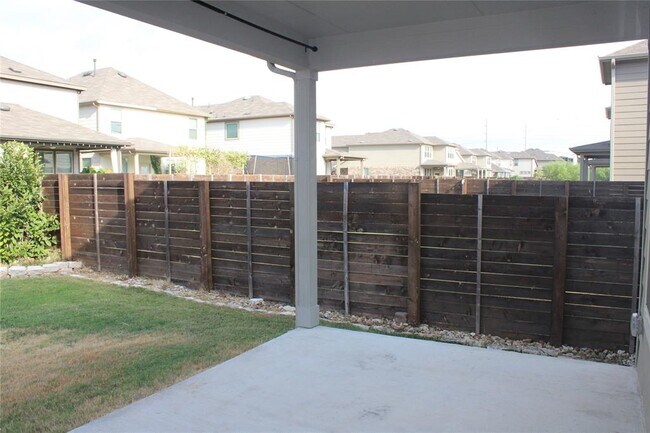 Building Photo - 13902 Ilex Dr