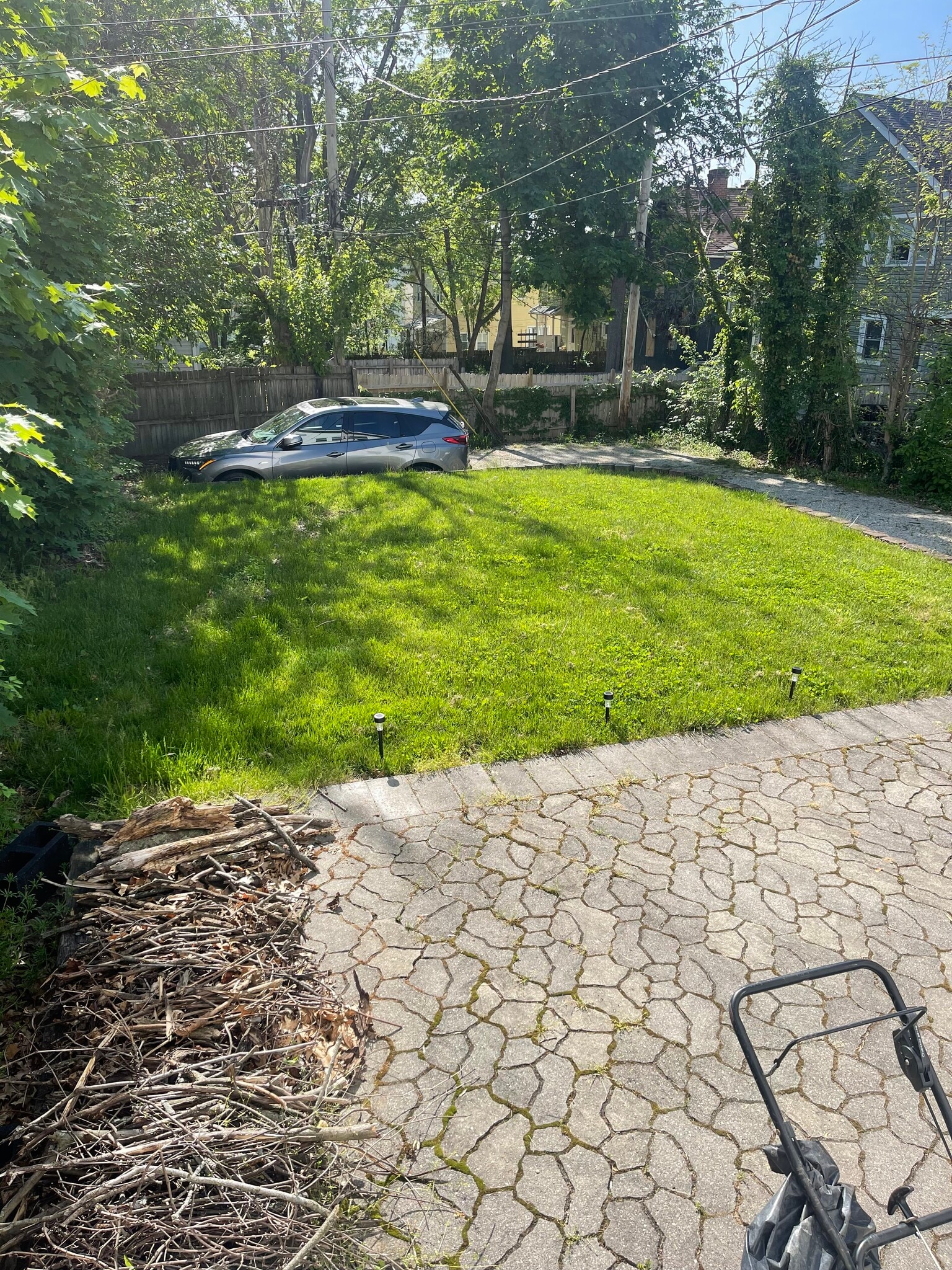 Backyard, patio, 2 parking spots with driveway - 2439 Medary Ave