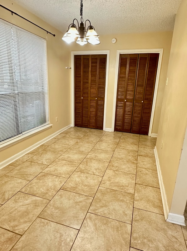 Building Photo - 155 Marilyn Dr