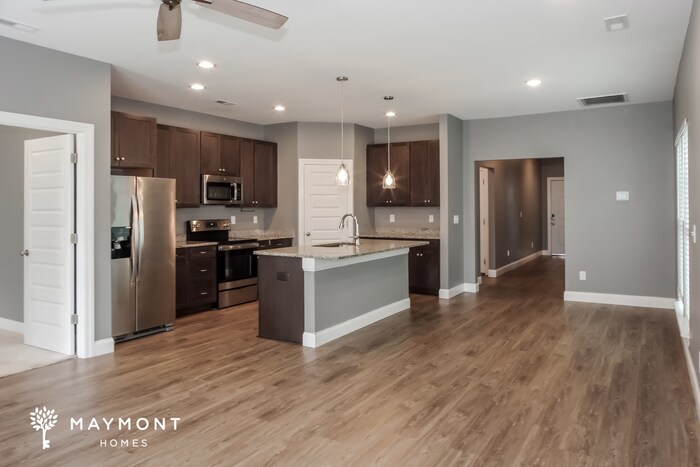 Building Photo - 1025 Highgrove Hts NW