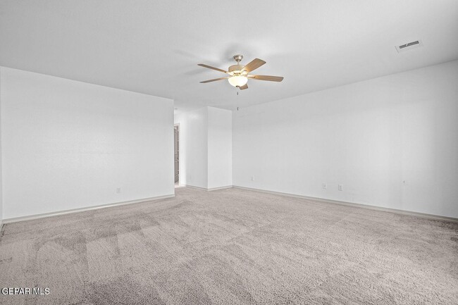 Building Photo - 14963 Pebble Hills Blvd