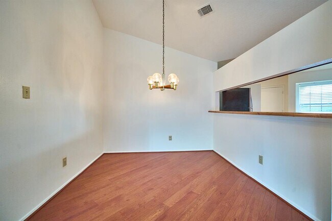 Building Photo - 17006 Summer Dawn Pl