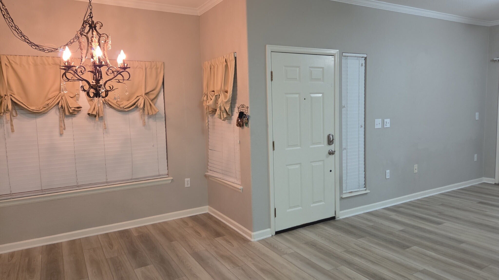 Building Photo - 4875 S Balsam Way