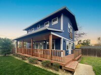 Building Photo - Waukie