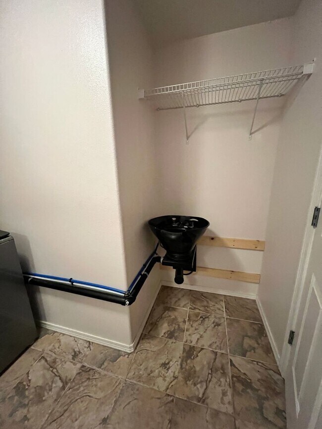 Building Photo - Beautifully Updated Home in Sage Point School District!