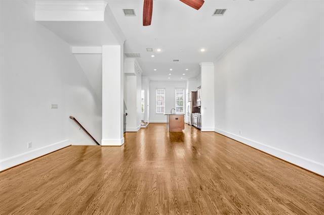 Building Photo - 751 S Cesar Chavez Blvd