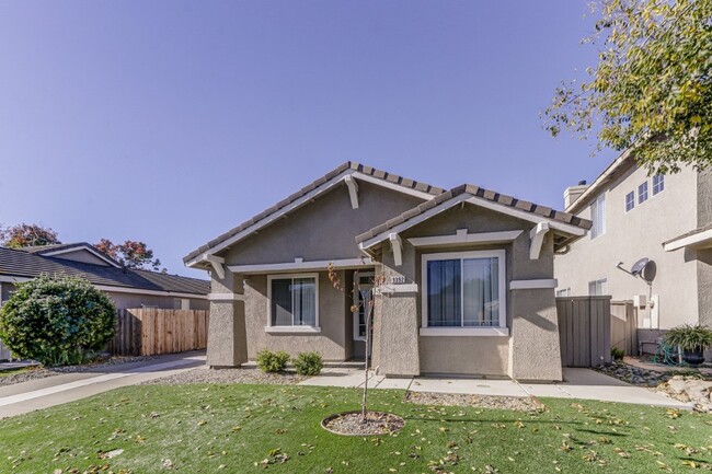 Building Photo - 9392 Lakepoint Dr