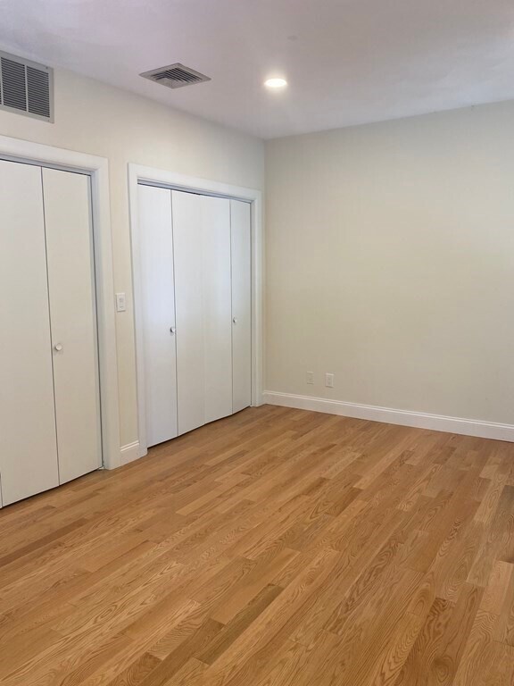 Building Photo - 446 Lowell Ave