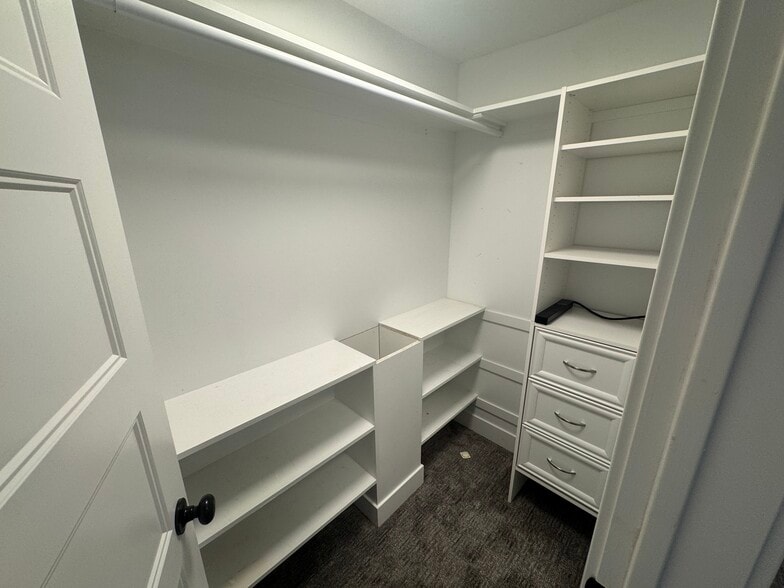 Building Photo - 7765 S 3500 E