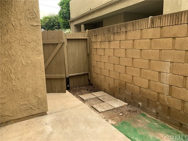 Building Photo - 8161 Newman Ave