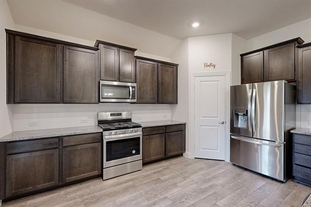 Building Photo - 10925 Klondike Ln