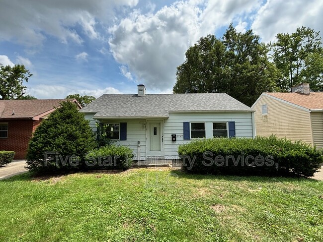 Primary Photo - 2404 S Whittier Ave