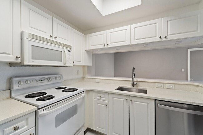 Building Photo - 2917 Tuscany Ct