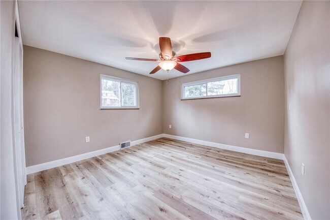 Building Photo - 2158 Reis Run Rd