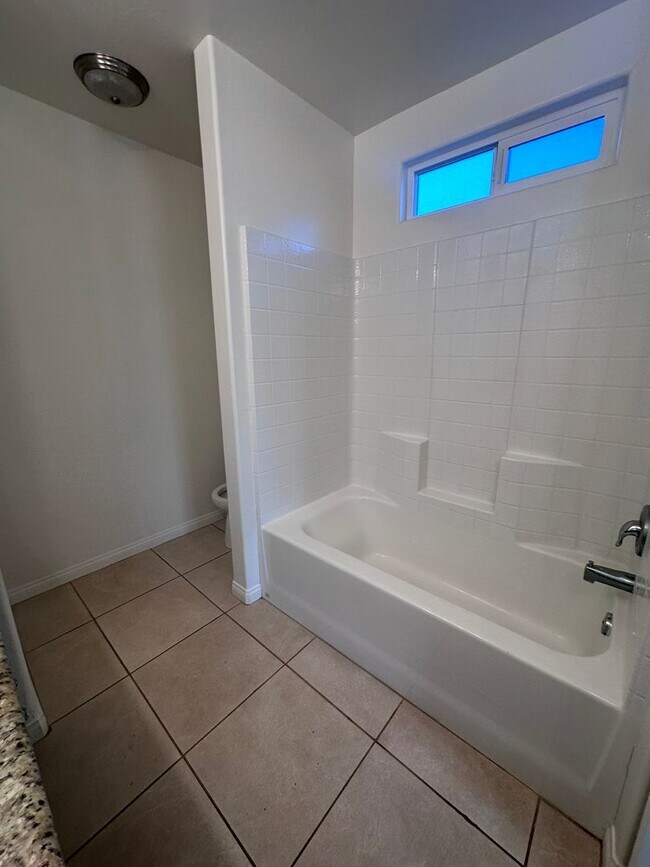 Building Photo - 509 Chapultepec Ave