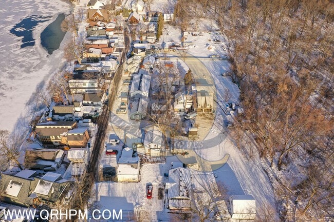 Building Photo - Available Now on Lake Fenton!!!