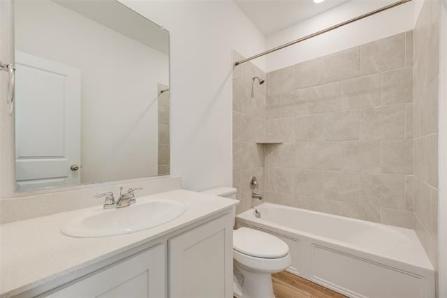 Building Photo - 3305 Appleton St