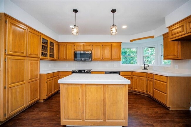 Building Photo - 8165 Old White River Rd