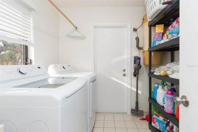 Building Photo - 3604 E Maritana Dr