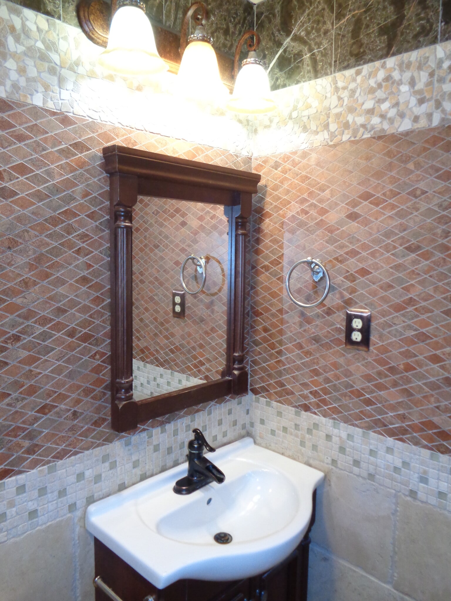 Building Photo - 676 Jennifer Jean Dr