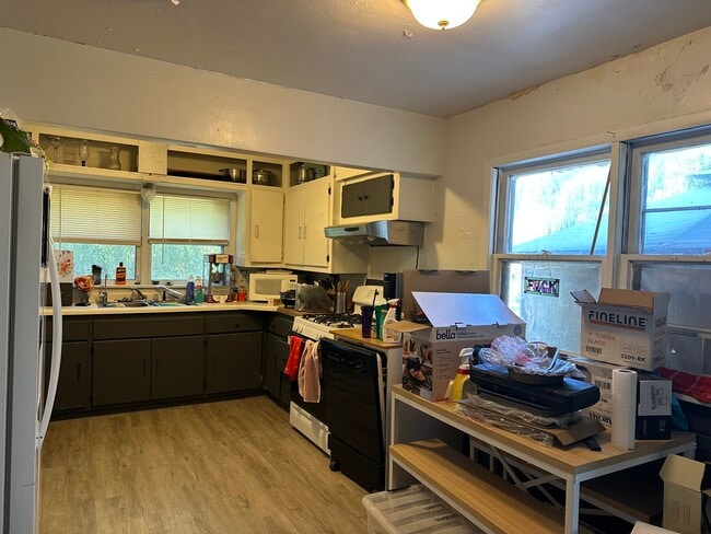 Building Photo - W306S4879 WI-83