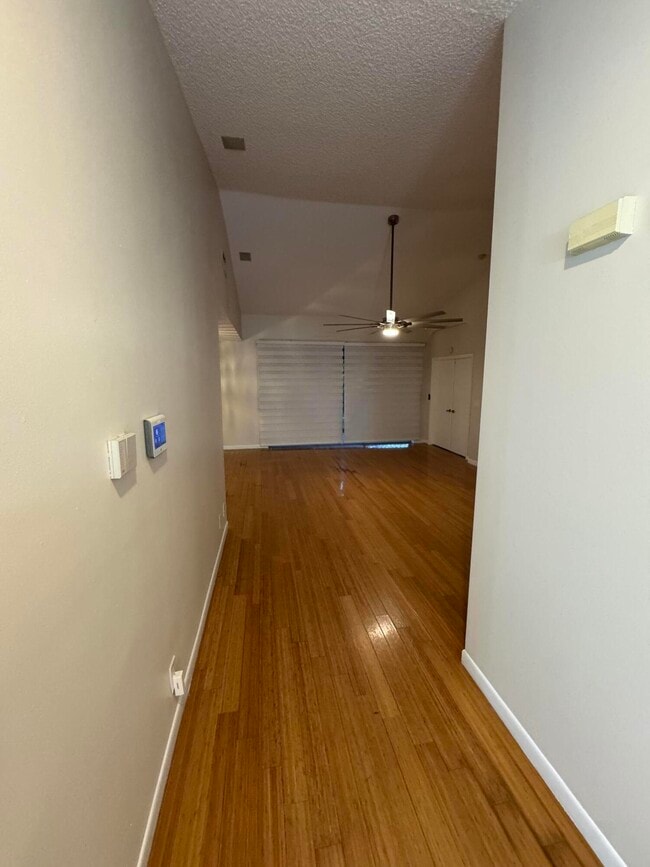 Building Photo - 9777 Nickels Blvd