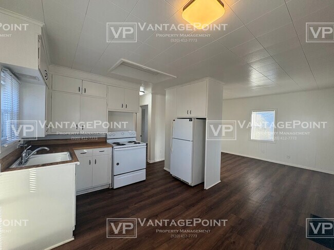 Building Photo - 501 S Huron St